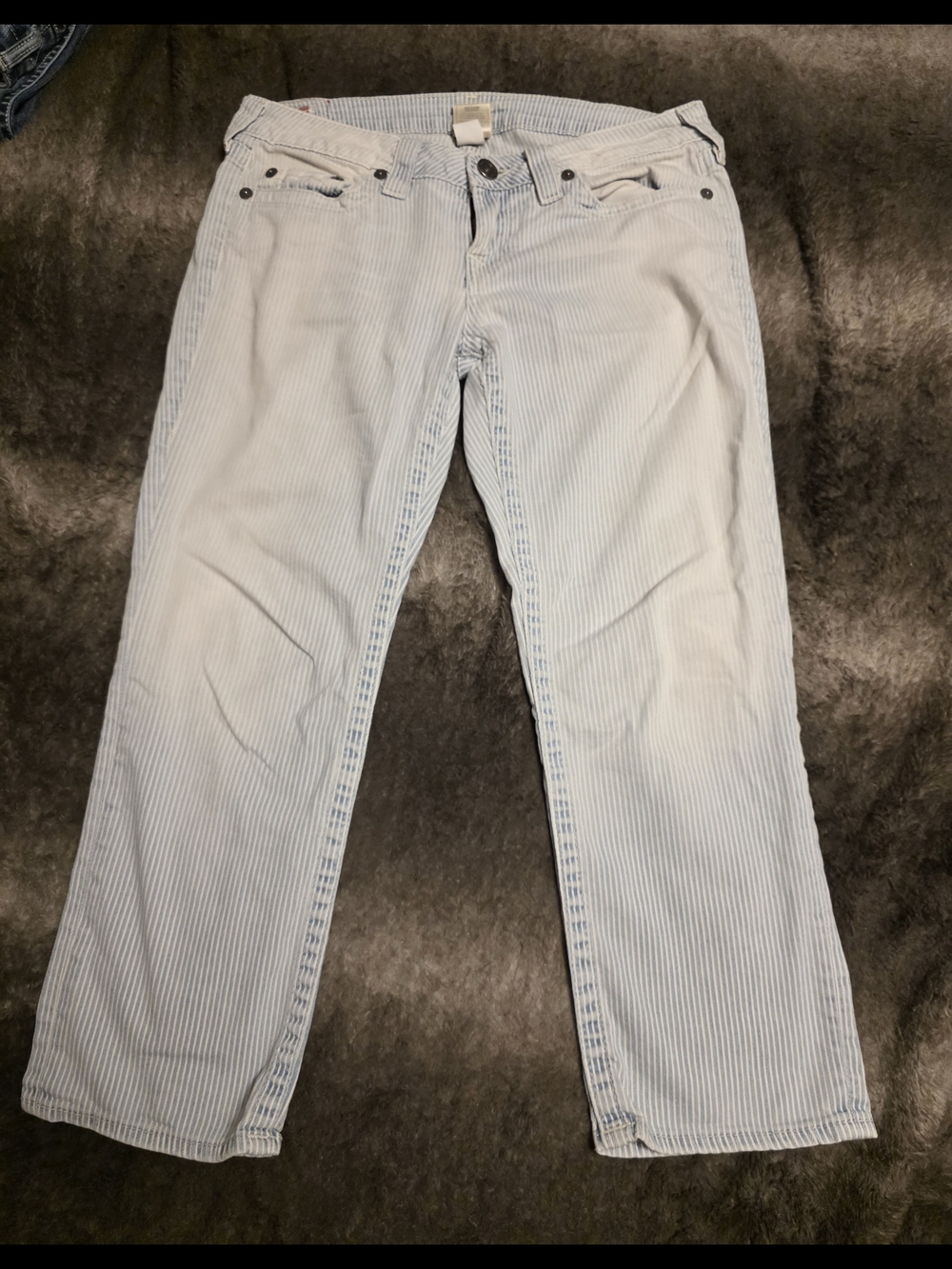 True Religion Women's Light Blue Pinstriped Cropped Jeans